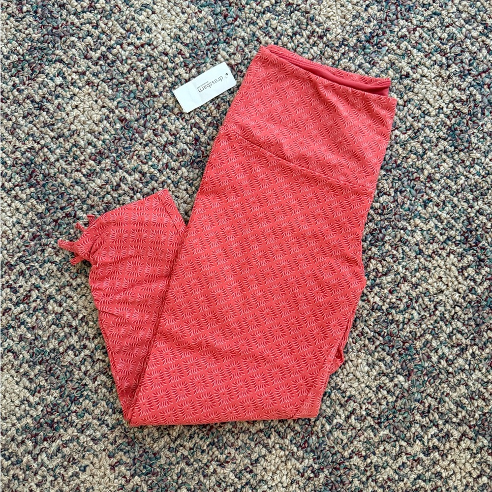 Dress Barn Coral Patterned Leggings Medium NWT